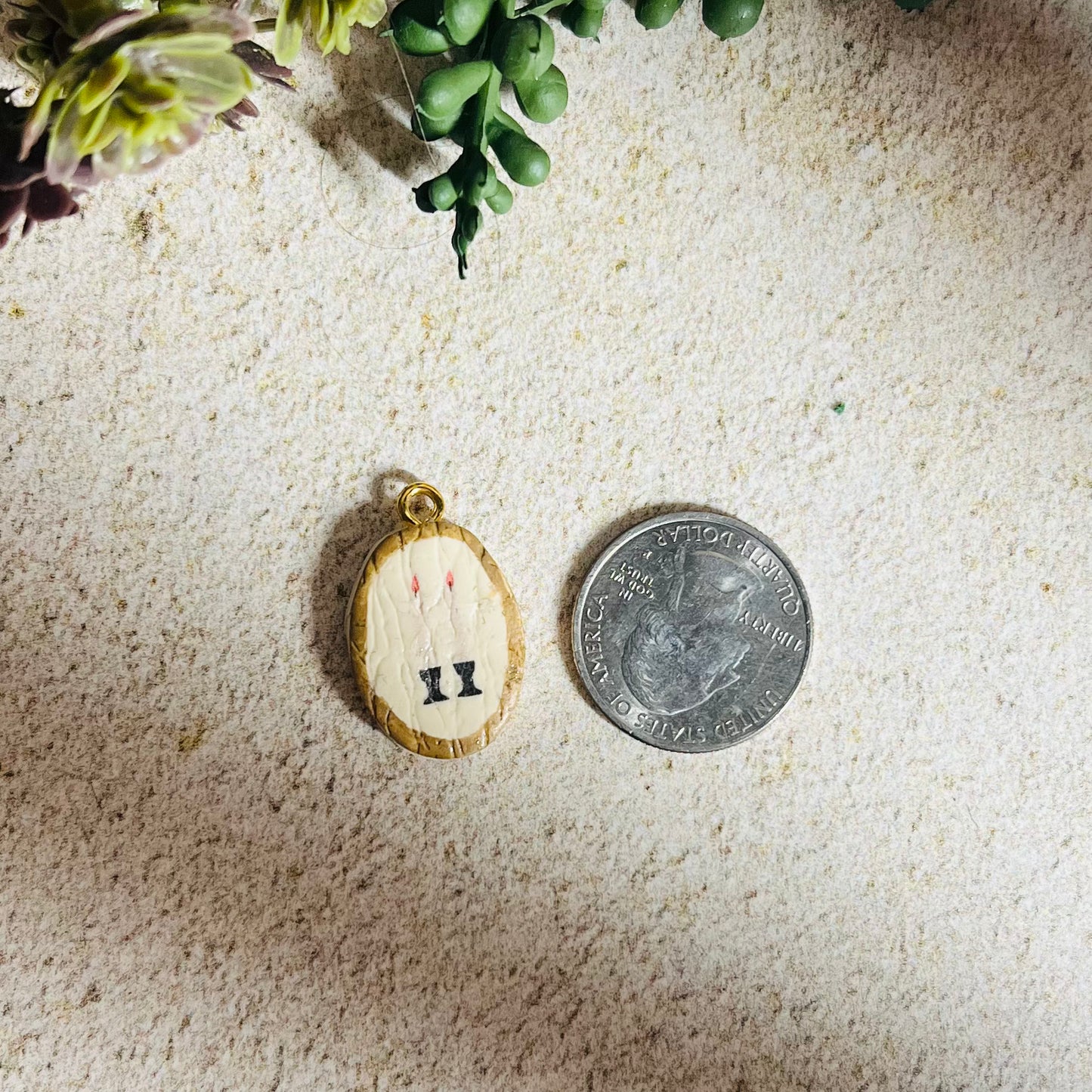 Black Shabbat Candle Charm