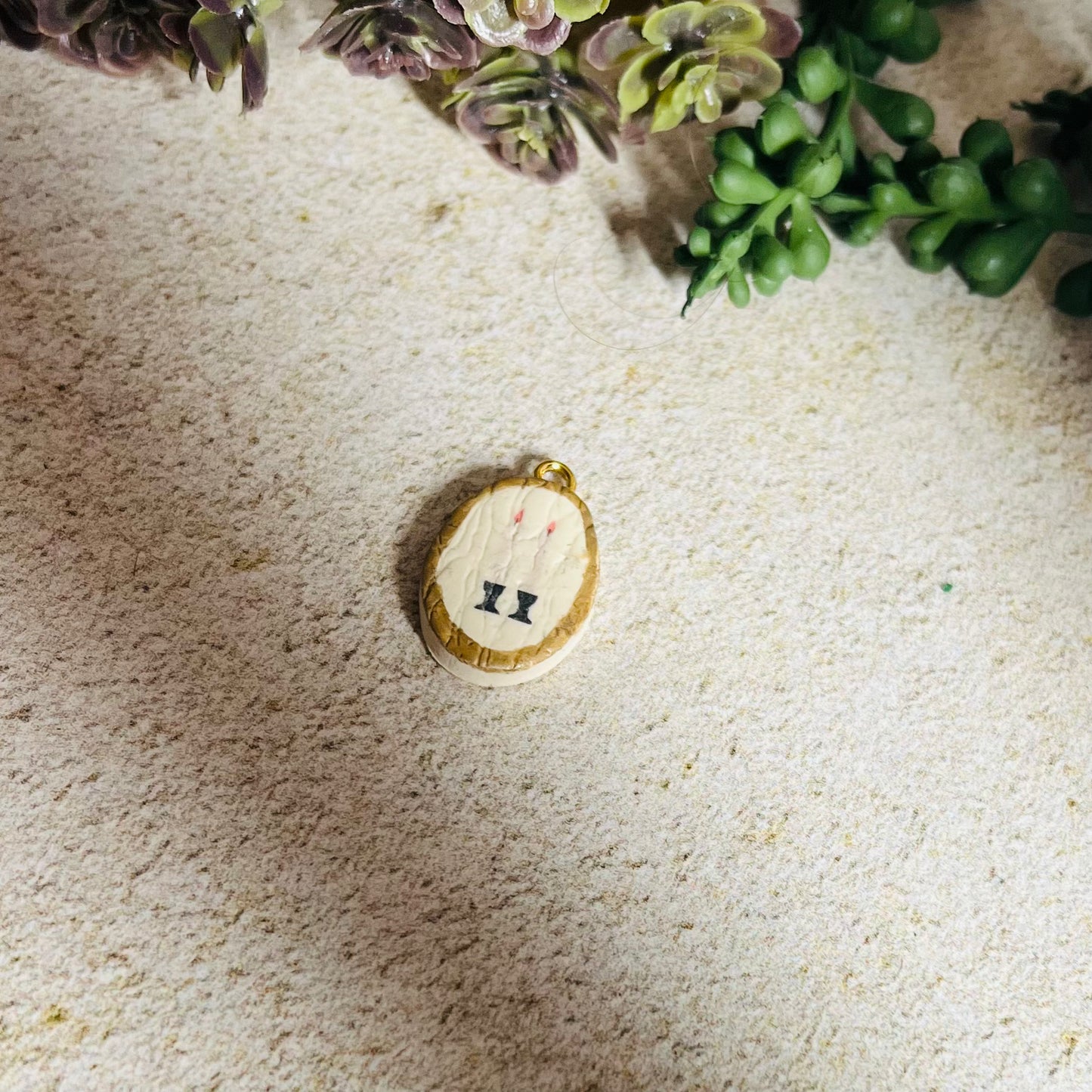 Black Shabbat Candle Charm