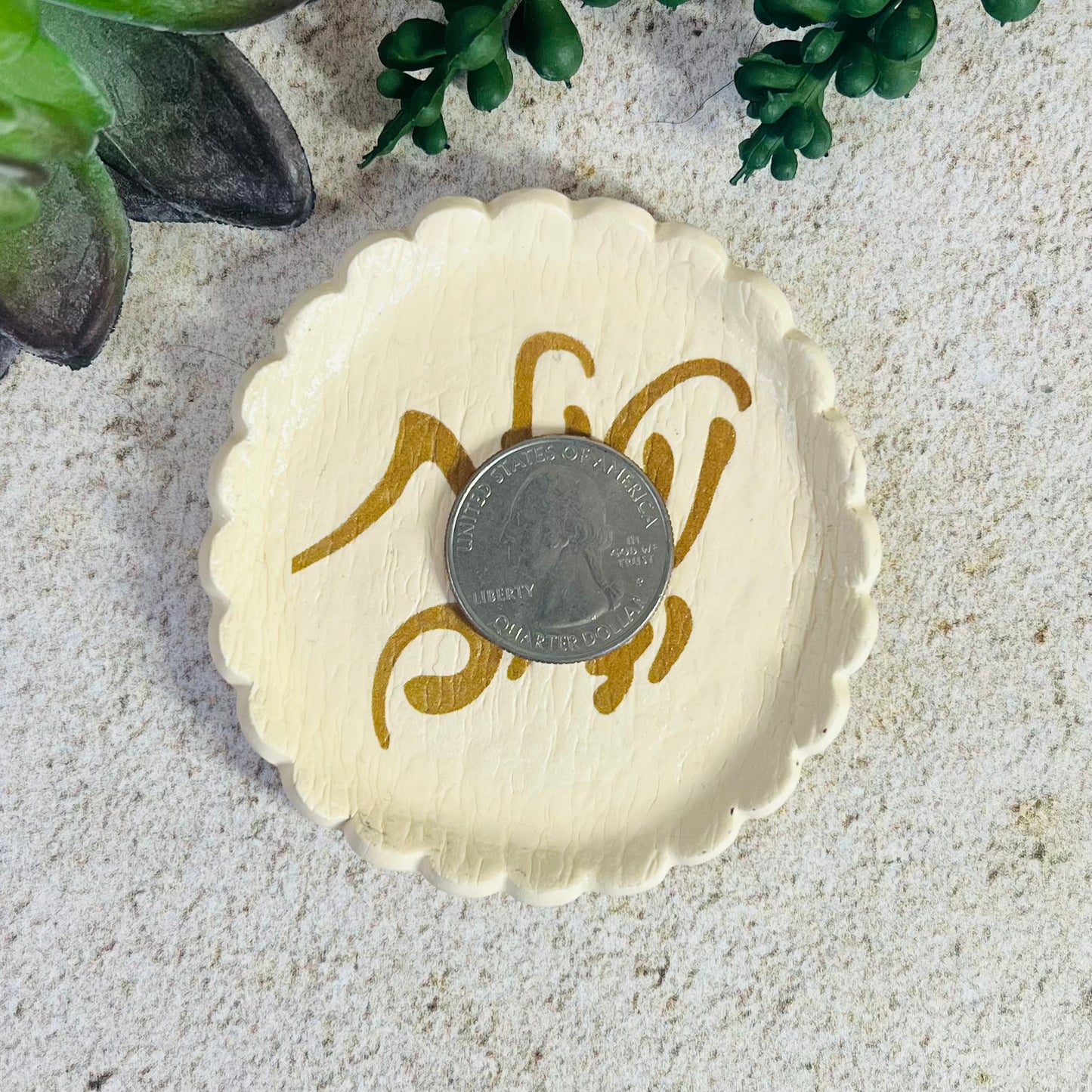 Gold Netilat Yadayim Ring Dish